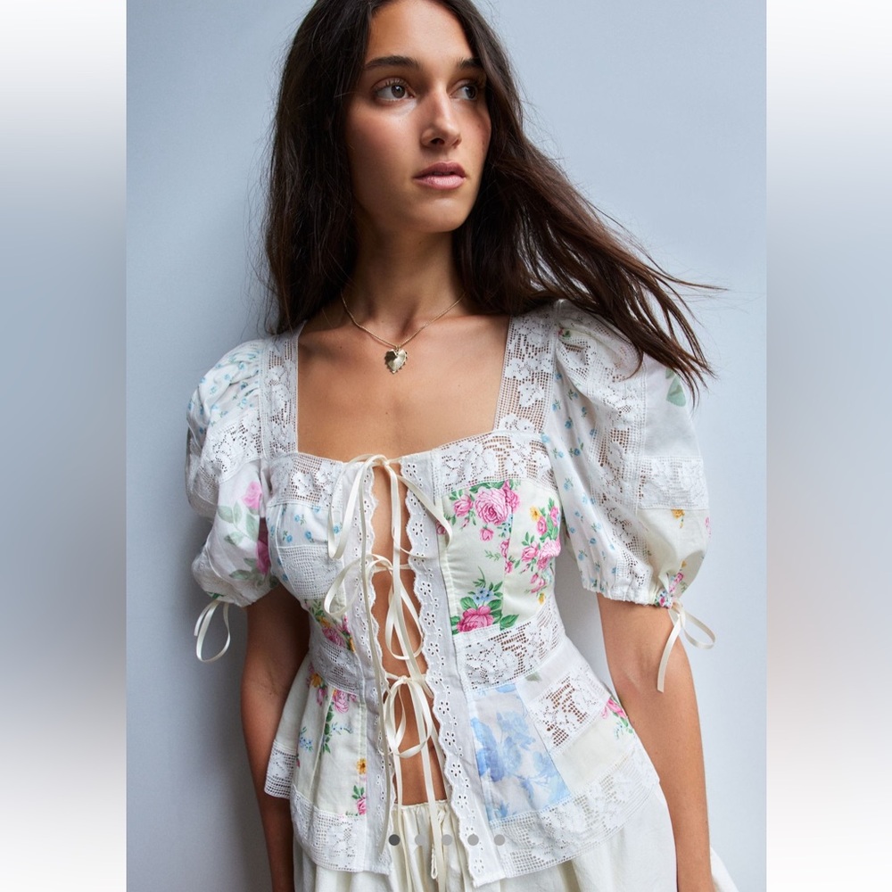 For Love & Lemons - Patchwork Violette Top Floral Lace-Up Puff Sleeve